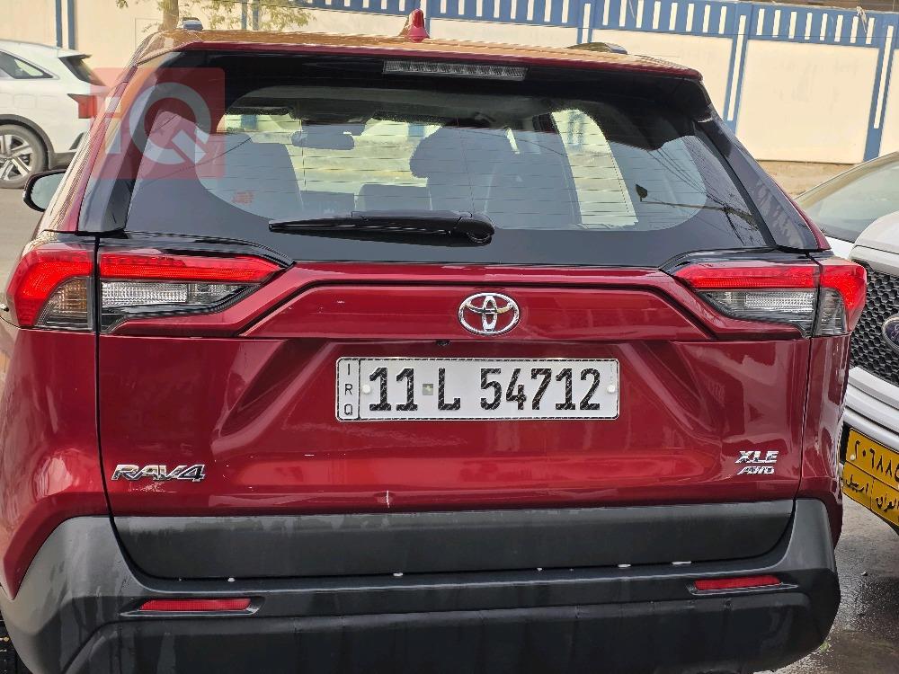 تۆیۆتا ڕاڤ 4